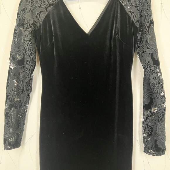 NWT Badgley Mischka Black Velvet and Lace Cocktail Dress $495 - Picture 7 of 15